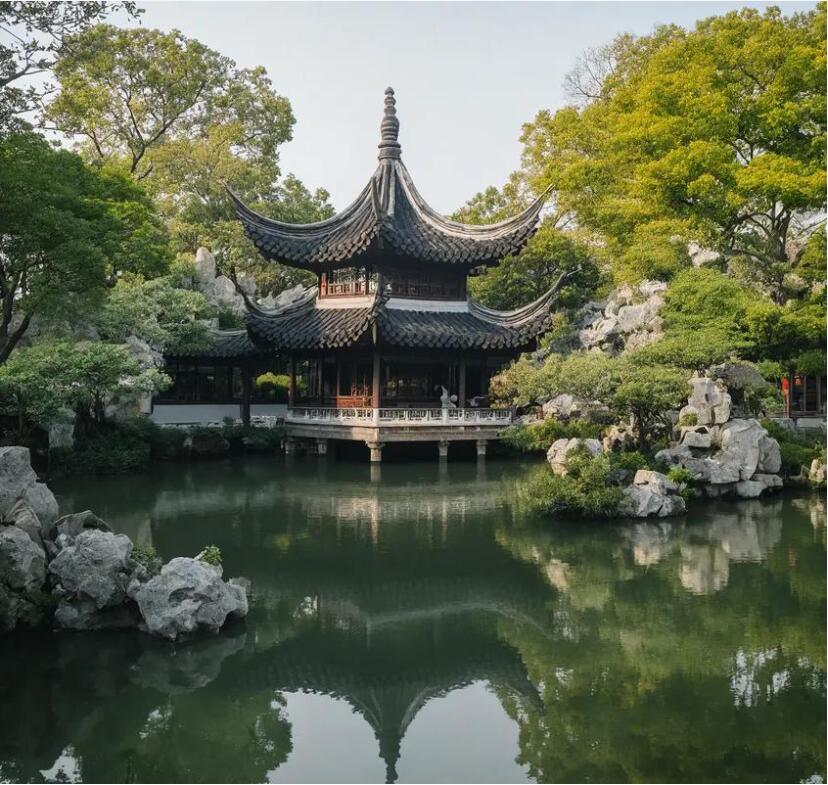 包头青山骤变餐饮有限公司